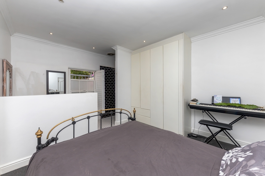 2 Bedroom Property for Sale in Claremont Upper Western Cape